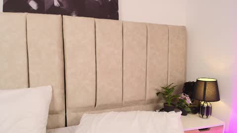 Lily online show from February 17, 2025, 5:25 am