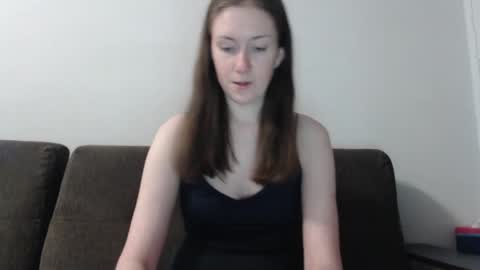 Snapshot of lily_love_x chatting on April 28, 2026, 12:20 am lily_love_x online show from April 28, 2026, 12:20 am