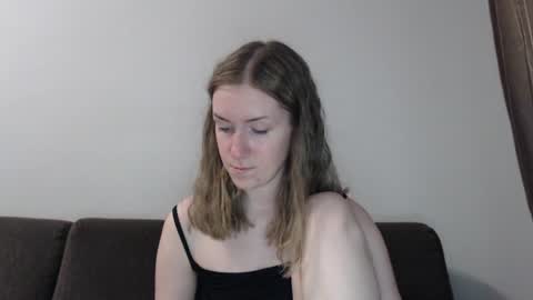 lily_love_x online show from July 28, 2026, 5:25 am