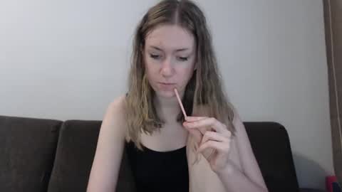 lily_love_x online show from July 30, 2026, 6:01 am