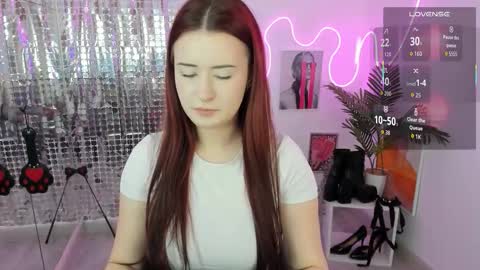 Snapshot of lily_moonlight chatting on February 7, 2026, 2:21 pm Lily online show from February 7, 2026, 2:21 pm