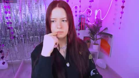 Snapshot of lily_moonlight chatting on February 15, 2026, 7:16 am Lily online show from February 15, 2026, 7:16 am