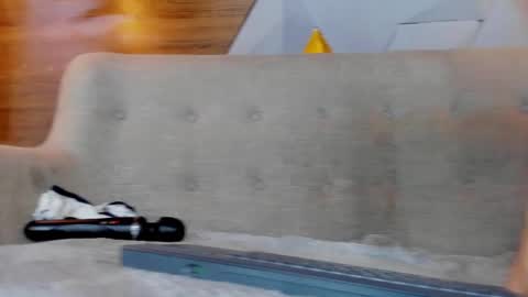 lily_waist online show from February 11, 2025, 9:09 am