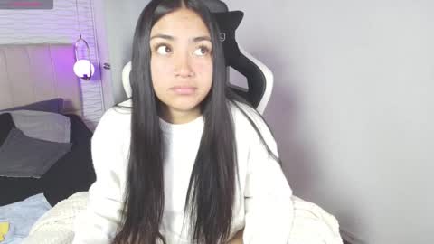 lily_waist online show from November 25, 2025, 3:06 am