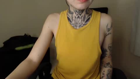 Snapshot of lilyadamsc chatting on January 11, 2025, 2:52 am Lily online show from January 11, 2025, 2:52 am