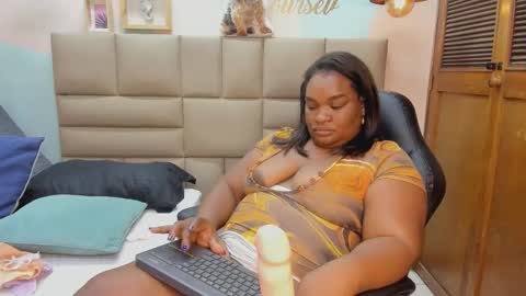 Lily online show from September 13, 2025, 12:43 am