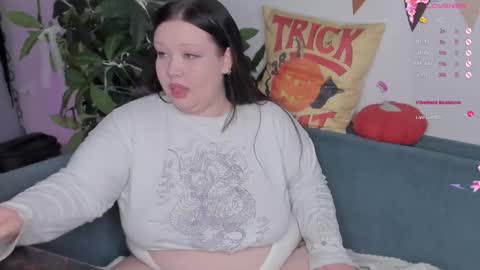 Lily online show from October 24, 2025, 9:28 am