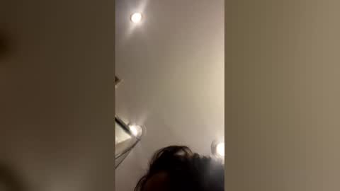 lilyblloom online show from December 23, 2025, 2:31 am