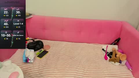 Snapshot of lilybrilly chatting on February 6, 2025, 5:14 am Lily online show from February 6, 2025, 5:14 am