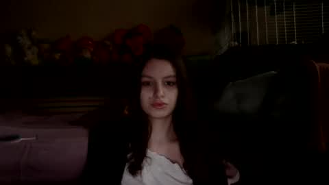 lilycandy_ online show from February 6, 2025, 7:56 am