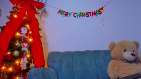 Snapshot of lilydolll chatting on December 21, 2025, 4:30 am Lily online show from December 21, 2025, 4:30 am