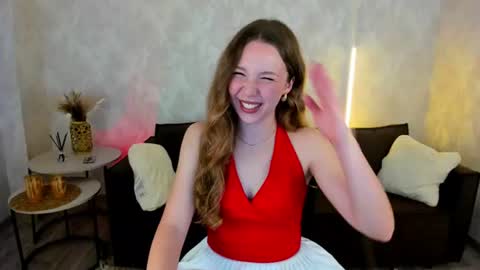 lilyeblake online show from June 19, 2026, 7:39 pm
