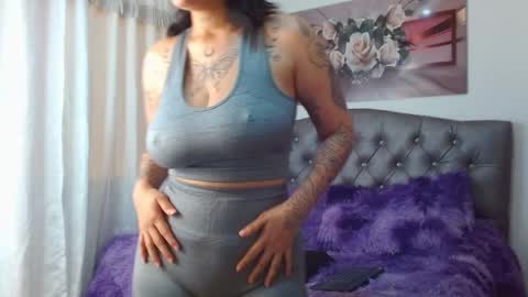 lilyfox23 online show from March 8, 2025, 4:06 pm