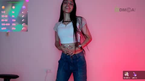 Liliana louise online show from February 26, 2025, 4:24 pm