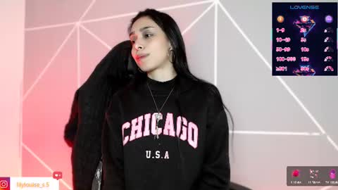 Liliana louise online show from July 11, 2026, 8:06 am