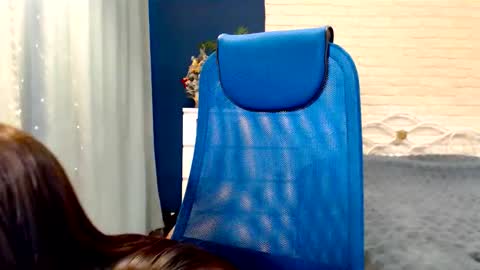 Lily online show from March 3, 2026, 7:36 am