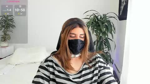 Lily Reina online show from March 23, 2026, 6:12 pm