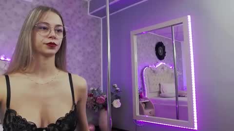      online show from September 11, 2025, 3:28 am