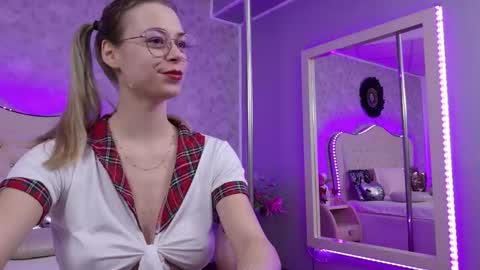      online show from November 6, 2025, 4:24 am