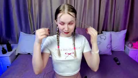 Lilian online show from March 7, 2025, 3:51 am