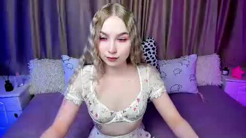 Lilian online show from October 3, 2025, 3:47 am