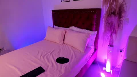   online show from February 17, 2026, 12:34 pm