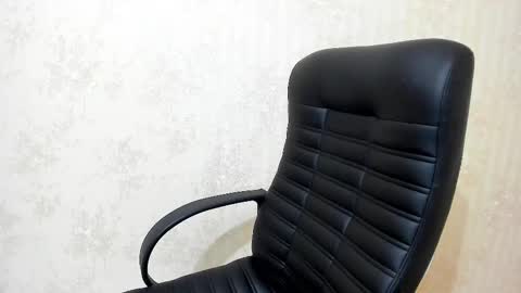    online show from February 12, 2025, 3:16 pm