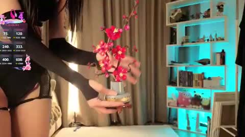 Lin Use menu to play with me  online show from June 10, 2026, 5:12 pm