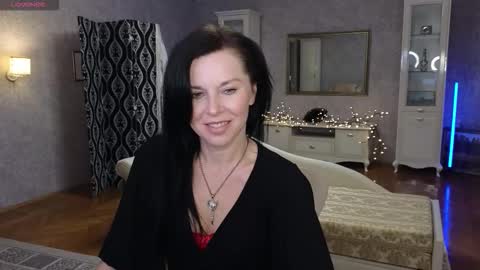 lina_flore online show from February 3, 2026, 8:14 pm