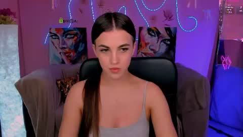 lina_fox12 online show from July 8, 2026, 12:53 pm
