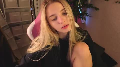 LINA online show from March 30, 2026, 1:06 am