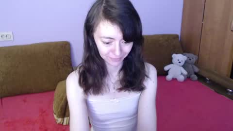 Lina Rouge online show from May 14, 2026, 4:19 am