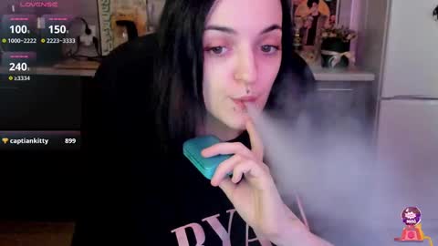 Snapshot of lina_tyaan chatting on February 11, 2025, 11:43 am Lina 3 1715622743 online show from February 11, 2025, 11:43 am