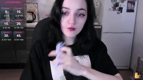 Lina 3  1715622743 online show from March 16, 2026, 7:12 am