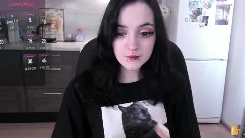 Lina 3  1715622743 online show from March 17, 2026, 7:01 am