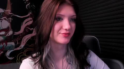 Lina online show from February 7, 2025, 4:27 am