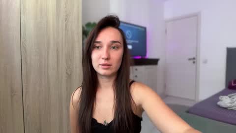 Snapshot of linabbb chatting on September 15, 2025, 8:47 am Lina online show from September 15, 2025, 8:47 am