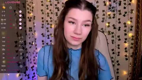 Lina online show from February 15, 2026, 8:13 am