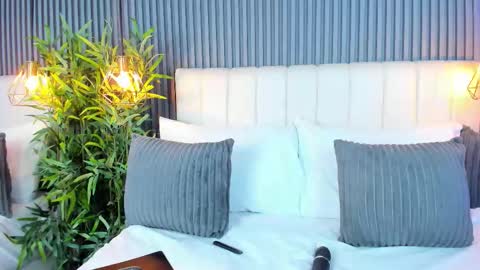 Snapshot of linaglam chatting on October 20, 2025, 10:43 pm LinaGlam online show from October 20, 2025, 10:43 pm