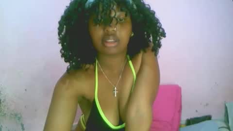 Snapshot of linah1123 chatting on October 8, 2025, 5:27 am linah1123 online show from October 8, 2025, 5:27 am