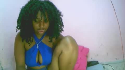 Snapshot of linah1123 chatting on October 12, 2025, 10:36 am linah1123 online show from October 12, 2025, 10:36 am