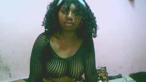 Snapshot of linah1123 chatting on October 29, 2025, 11:17 pm linah1123 online show from October 29, 2025, 11:17 pm