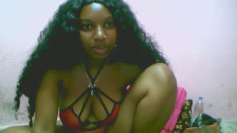 Snapshot of linah1123 chatting on November 16, 2025, 5:57 am linah1123 online show from November 16, 2025, 5:57 am