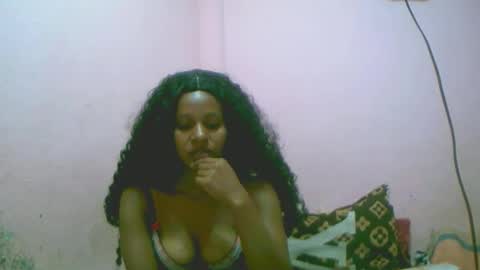 linah1123 online show from December 2, 2025, 11:11 pm