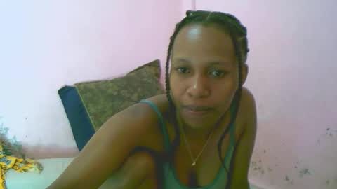 linah1123 online show from March 29, 2026, 10:32 pm