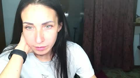 Snapshot of linalivee chatting on November 4, 2025, 4:50 pm LinaLivee online show from November 4, 2025, 4:50 pm