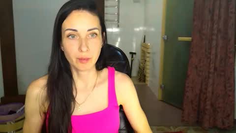 Snapshot of linalivee chatting on November 28, 2025, 7:38 pm LinaLivee online show from November 28, 2025, 7:38 pm