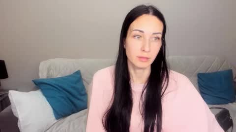 Snapshot of linalivee chatting on January 18, 2026, 3:49 pm LinaLivee online show from January 18, 2026, 3:49 pm