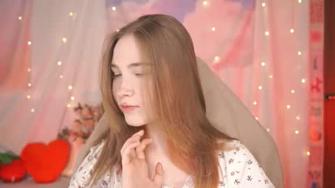 Lina online show from March 4, 2026, 2:17 am