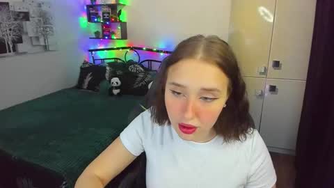 Lina online show from March 3, 2026, 11:32 pm